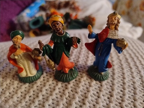 Vintage nativity figurine - nativity,